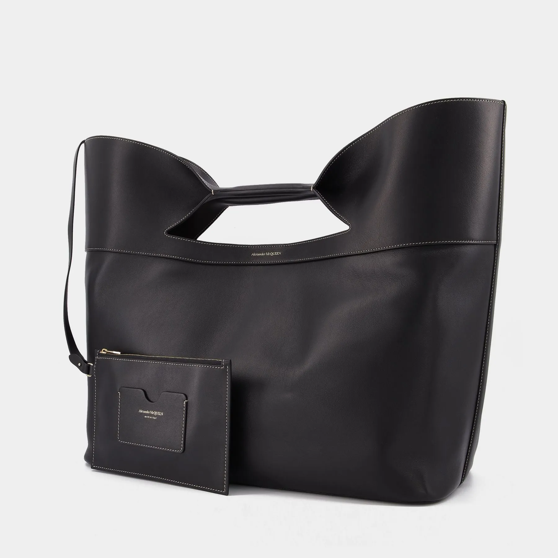 Alexander McQueen  The Bow Large Bag in Black Leather