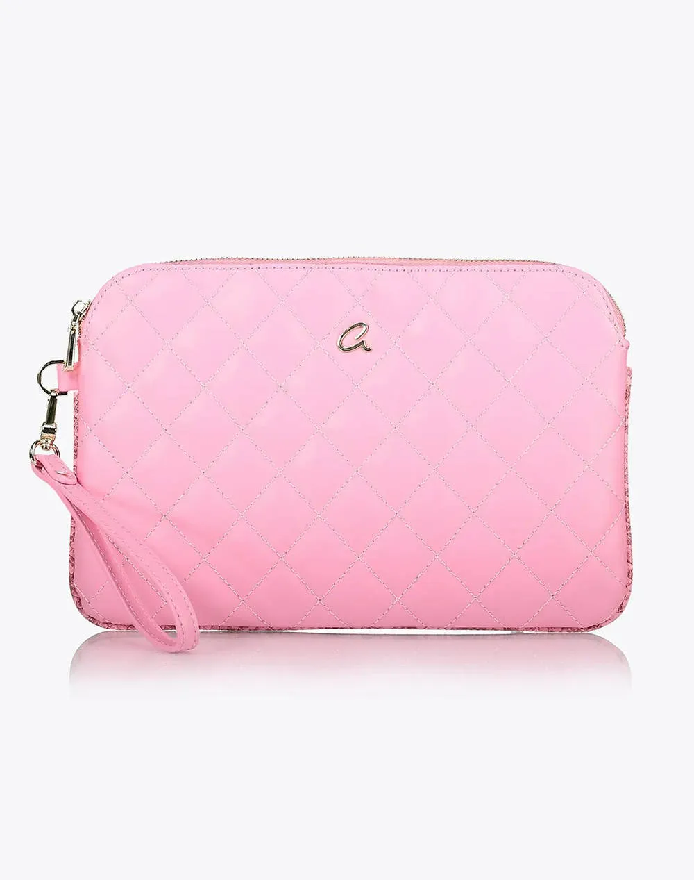 AXEL ACCESSORIES QUILTED HANDBAG (Dimensions: 18.5 x 27.5 x 1 cm.)