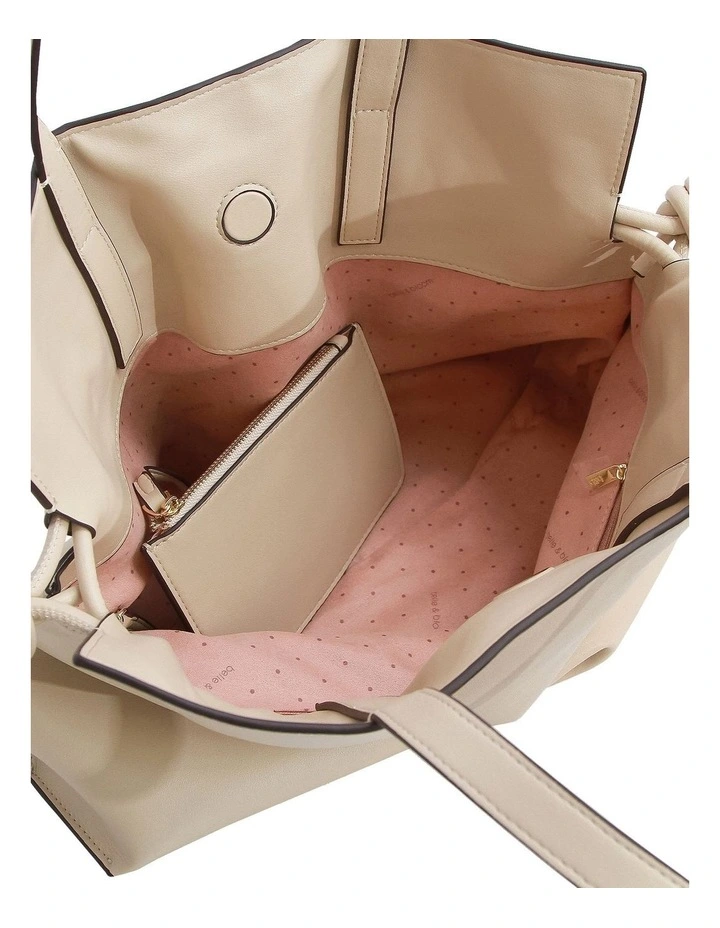 C'est La Vie Shoulder Bag in Sand