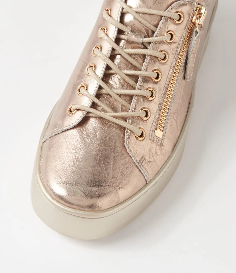 DJANGO & JULIETTE Laila Champagne Shine Champ Leather Sneakers