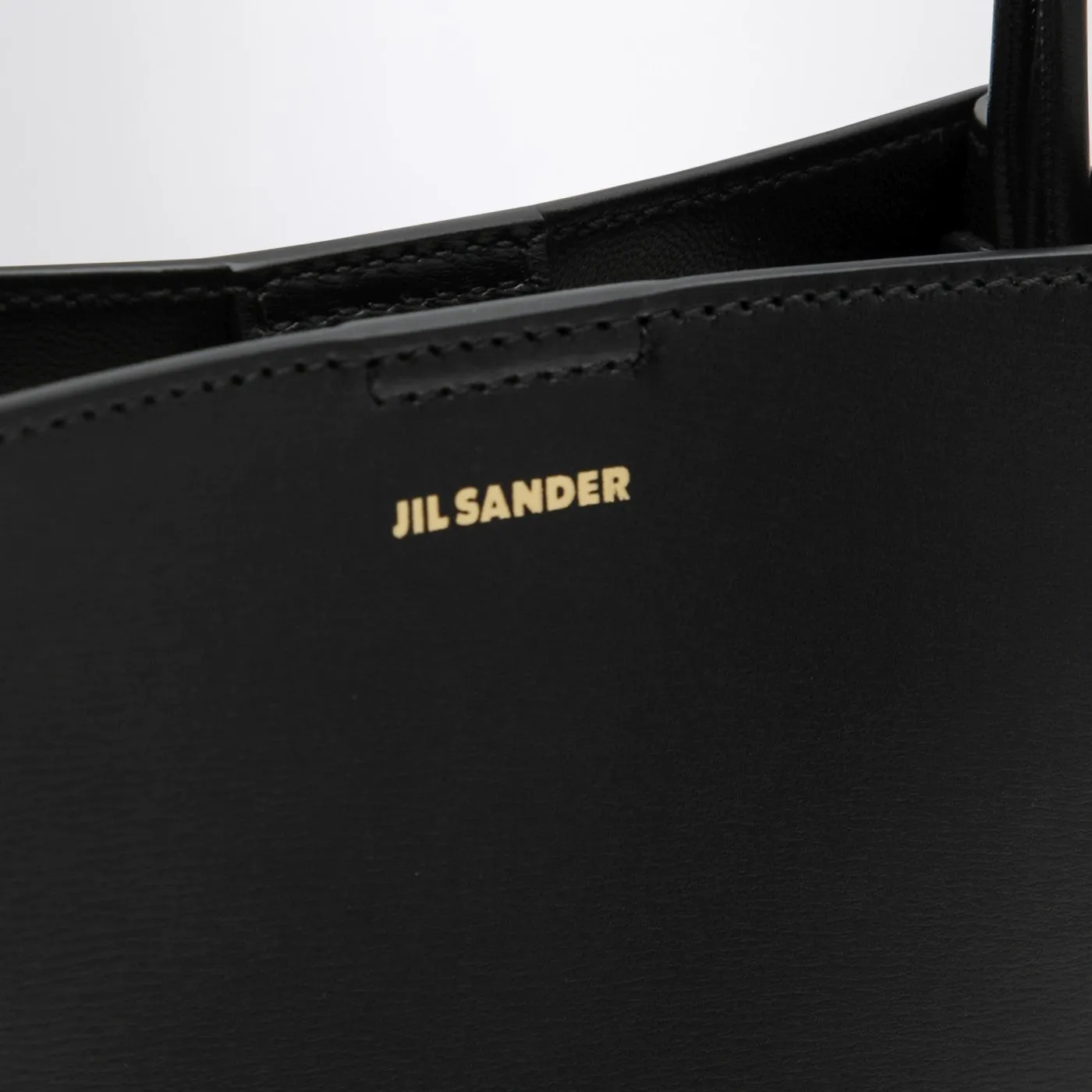 Jil Sander    Jil Sander Tangle Black Leather Shoulder Bag