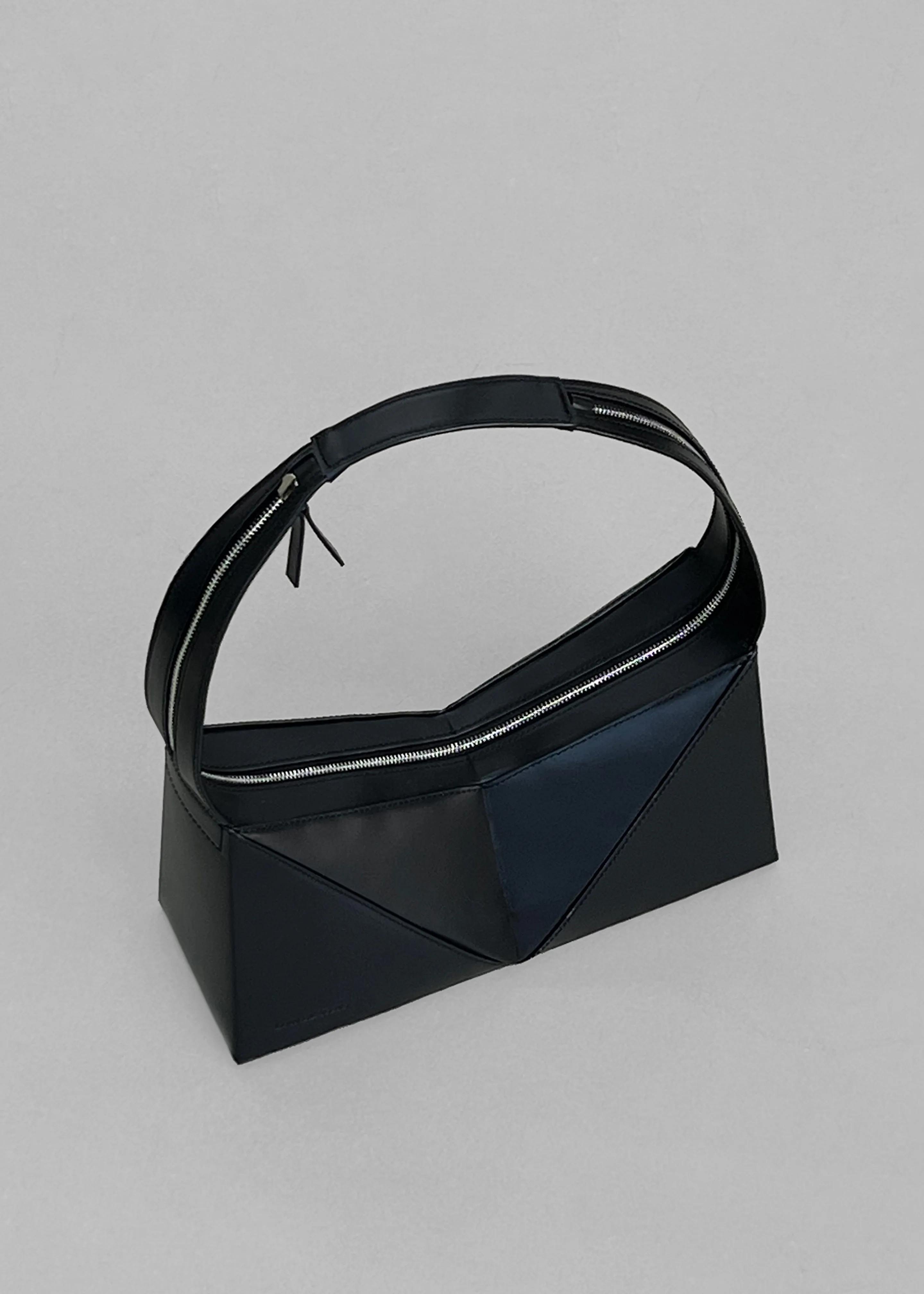 Low Classic Folded Cube Shoulder Bag - Black